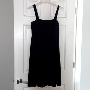 Banana Republic Size 2 A line pleated dress black